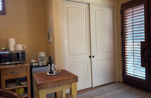 Tubac Apartment | Charming studio in beautiful Tubac with AC, WiFi