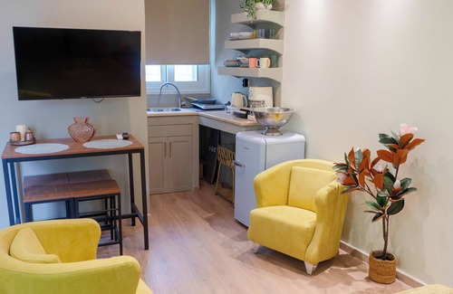 Metaxourgio Apartment | Charming Studio in Central Athens – Pet-Friendly Stay