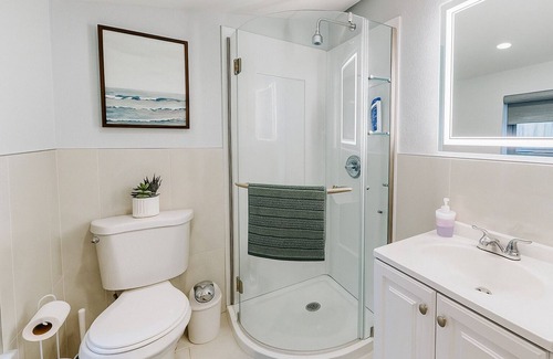 Driftwood Apartment | Charming studio in Hollywood FL