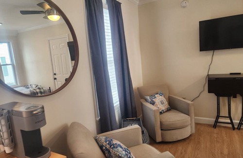 Bangor Apartment | Charming studio in lovely Bangor Maine on Broadway park.