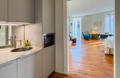 Sao Paulo Apartment | Charming Studio in the Heart of Lisbon
