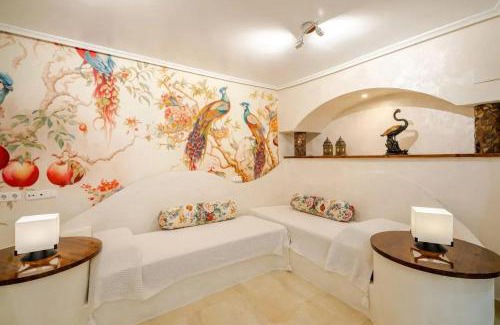 Torrevieja Apartment | Charming Studio in Torrevieja, 75 sqm with Shared Pool