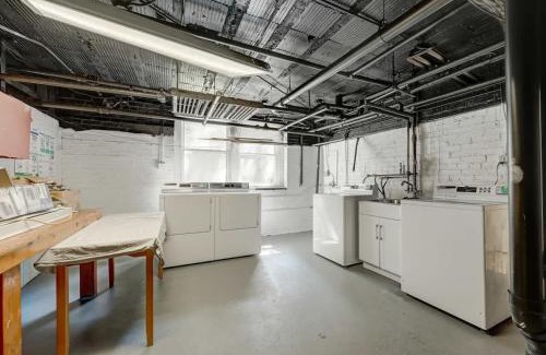 Lower East Side Apartment | Charming Studio McKinley Beach - BradySt Lowr East