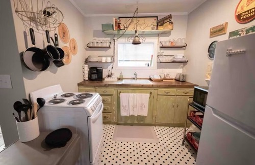 Stillwater Apartment | Charming Studio Steps from Downtown Stillwater’s Breweries, Restaurants, & Shops