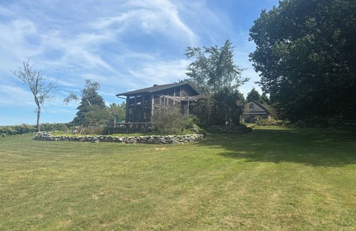 Little Compton Cottage | Charming studio cottage with bucolic farm views, private waterfront