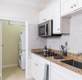 Molynes Gardens Apartment | Charming Studio with Garden Oasis in Kingston