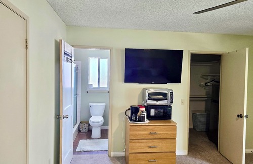 South Redlands Apartment | Charming studio with WiFi and AC in peaceful Redlands
