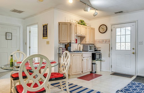 Carmel Apartment | Charming Suite w/Fire Pit, Close to Art District
