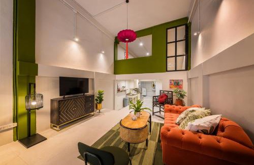 Phra Khanong House | Charming Sukhumvit Shophouse - 2mins walk to skytrain