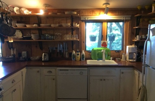 Charlotte Cottage | Charming Summer Camp on Beautiful Lake Champlain