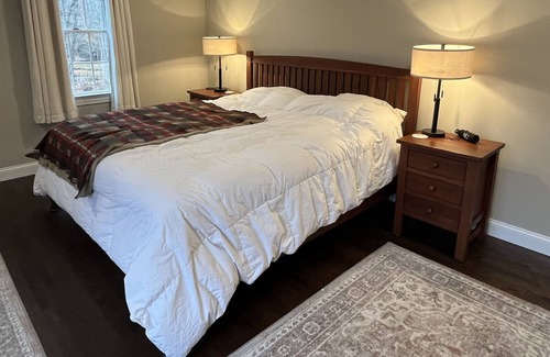 Madison House | Charming Summer Getaway, Minutes to the Beach