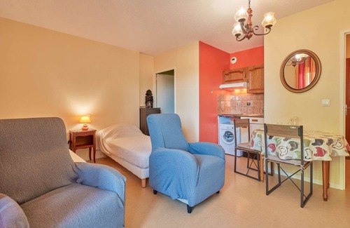 Barbotan-les-Thermes Apartment | Charming T1 bis with balcony near Lake Uby, Free Wifi