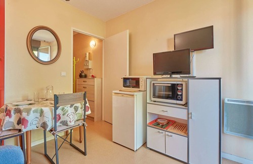 Barbotan-les-Thermes Apartment | Charming T1 bis with balcony near Lake Uby, Free Wifi