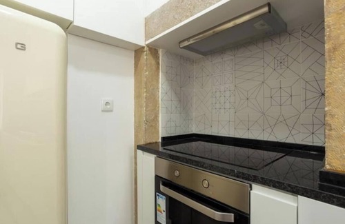 Lisbon Old Town Apartment | Charming T1 - Central Lisbon - Mid-Term Stay