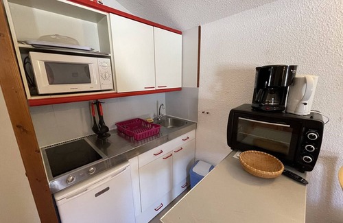 Laveissiere Apartment | Charming T2 cabin in Le Lioran, southeast balcony, 4 people
