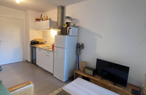 Mauguio Apartment | Charming T2 with terrace, ideally located in a quiet area