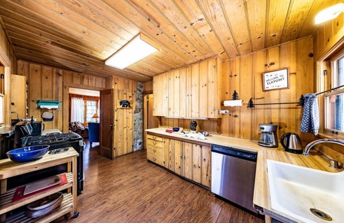 Elk Point Cabin | Charming Tahoe Cabin with Hot Tub, Walk To Private