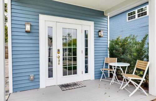 Downtown Dunedin House | Charming Tiny Home w/Pool in Downtown Dunedin