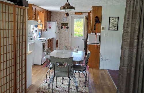 Eagle Lake House | Charming Tiny House in Eagle Lake. All you need to bring is your cloths & food.