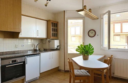 Somo Apartment | Charming Tourist Apartment in Somo with Large Terrace!