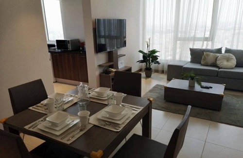 Sanabis House | Charming tower with 1 bedroom, WiFi, Gym, pool in the Middle of the Cityn
