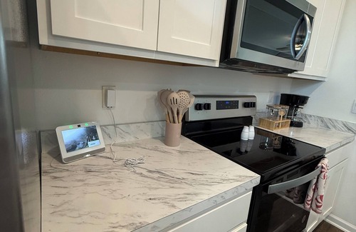 St. Augustine House | Charming townhome with ALL UTILITIES INCLUDED in St. Augustine