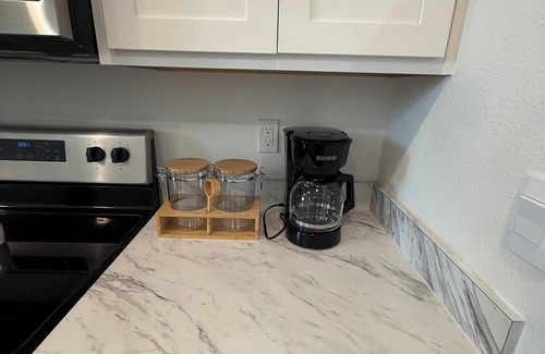 St. Augustine House | Charming townhome with ALL UTILITIES INCLUDED in St. Augustine