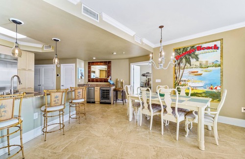 Orange Beach East Condo | Charming Two Bedroom Unit with Gorgeous Bay Views! Complimentary Boat Slip!