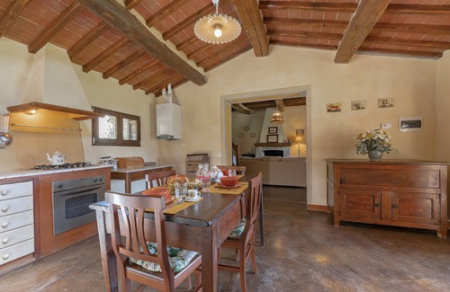 Buonconvento Other | Charming Two Level Hay-Loft Next to Montalcino