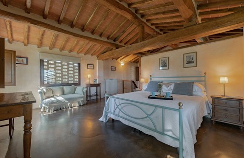 Buonconvento Other | Charming Two Level Hay-Loft Next to Montalcino