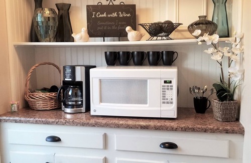 Sam Hughes House | Charming U of A Area Home 1200 SQFT
