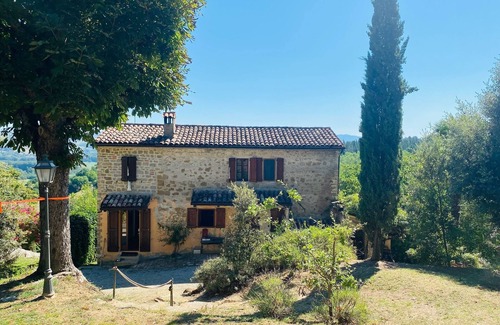 Bivio Lugnano House | Charming Umbrian holiday home with 2 houses, amazing views and a 15m pool