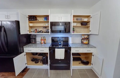 Merriam House | Charming, updated 3 bed, 2 bath, huge yard/patio