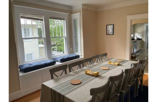 Midtown House | Charming Upper Level Ardsley Park Duplex