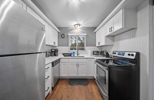 Birmingham House | Charming Urban Retreat in Downtown Birmingham