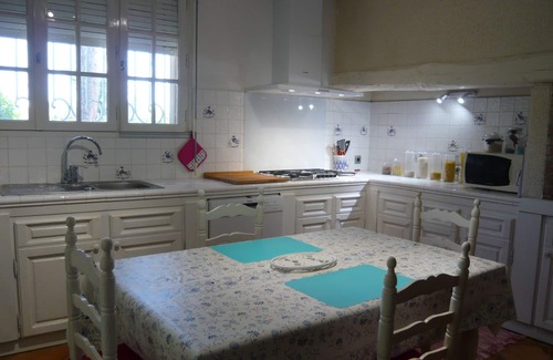 Saint-Genies-Bellevue Villa | Charming Villa painter - private pool - Label Clévacances 4 Keys