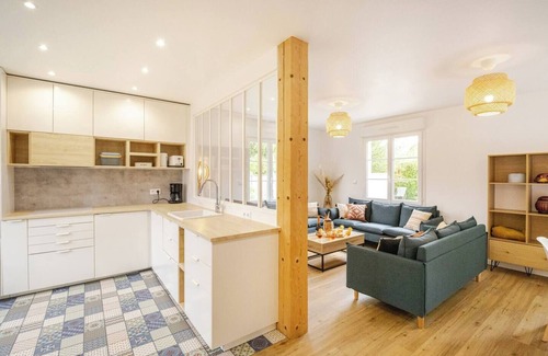 Beaussais-sur-Mer House | Charming vacation home with swimming pool