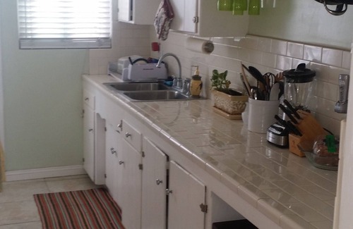 Ocean Beach Apartment | Charming Vacation Flat: 5-minute walk to beach!