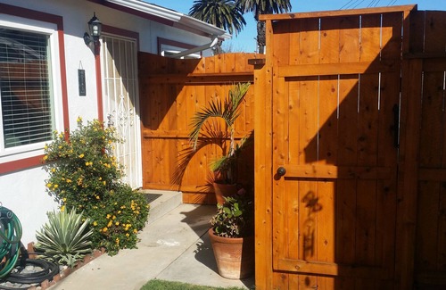 Ocean Beach Apartment | Charming Vacation Flat: 5-minute walk to beach!