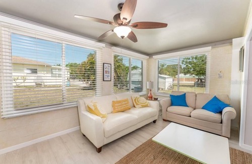 Laurel House | Charming vacation home, short walk to the beach