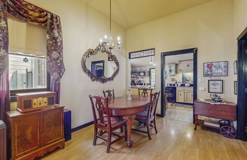 Ferndale House | Charming Victorian gem with 11-foot ceilings, patio area & washer/dryer