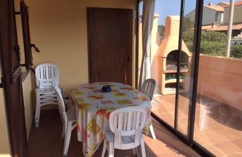 Le Barcares Villa | Charming Villa: 6 Guests, 3 Double Beds, A/C, 400m from Beach, Parking