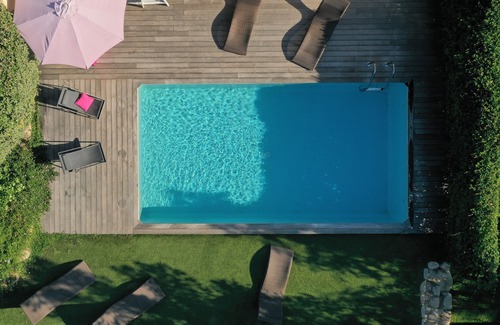 Lecci Villa | Charming Villa | Beach 10 mins walk | Private heated pool | Clim. Wireless