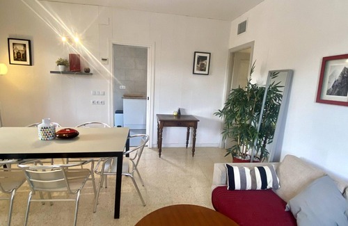 L Almadrava House | Charming Villa with Pool & BBQ, Steps from Beach in Costa Dorada