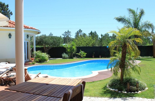 Verdizela Villa | Charming Villa for FAMILIA - Pool, Spa, best beaches, golf, 20min. Lisbon