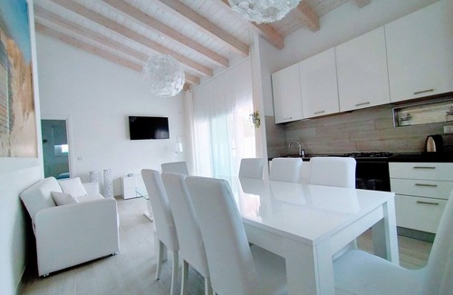 Porto Pino Villa | CHARMING VILLA IKEBANA PORTO PINO