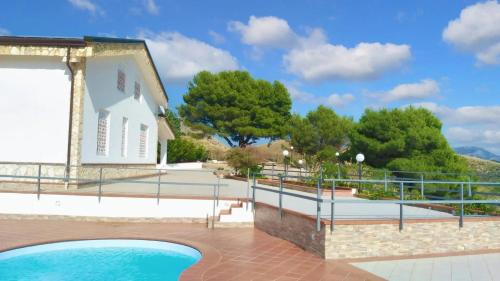 Monreale Villa | Charming Villa in Monreale with Private Pool