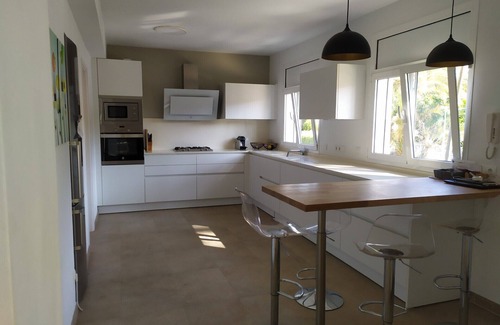 Les Meravelles Ski Chalet | Charming villa in Playa de Palma in a quiet residential area.