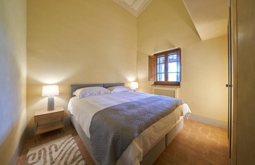 Montelovesco Villa | Charming Villa in the Antognolla Estate
