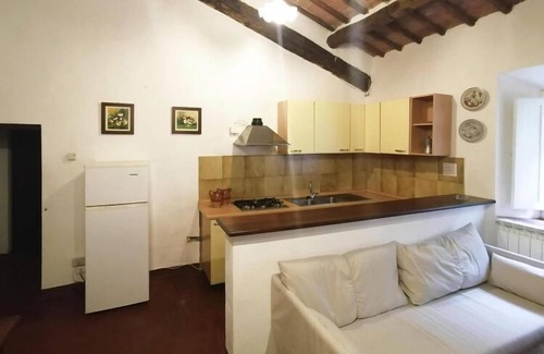 Ancaiano Apartment | Charming Villa in Tuscany with Pool & Views